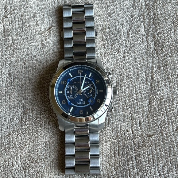 MICHAEL KORS Watch Hunger Stop Silver-Tone Stainless Steel MK8314 Watch. Unisex - Picture 4 of 10